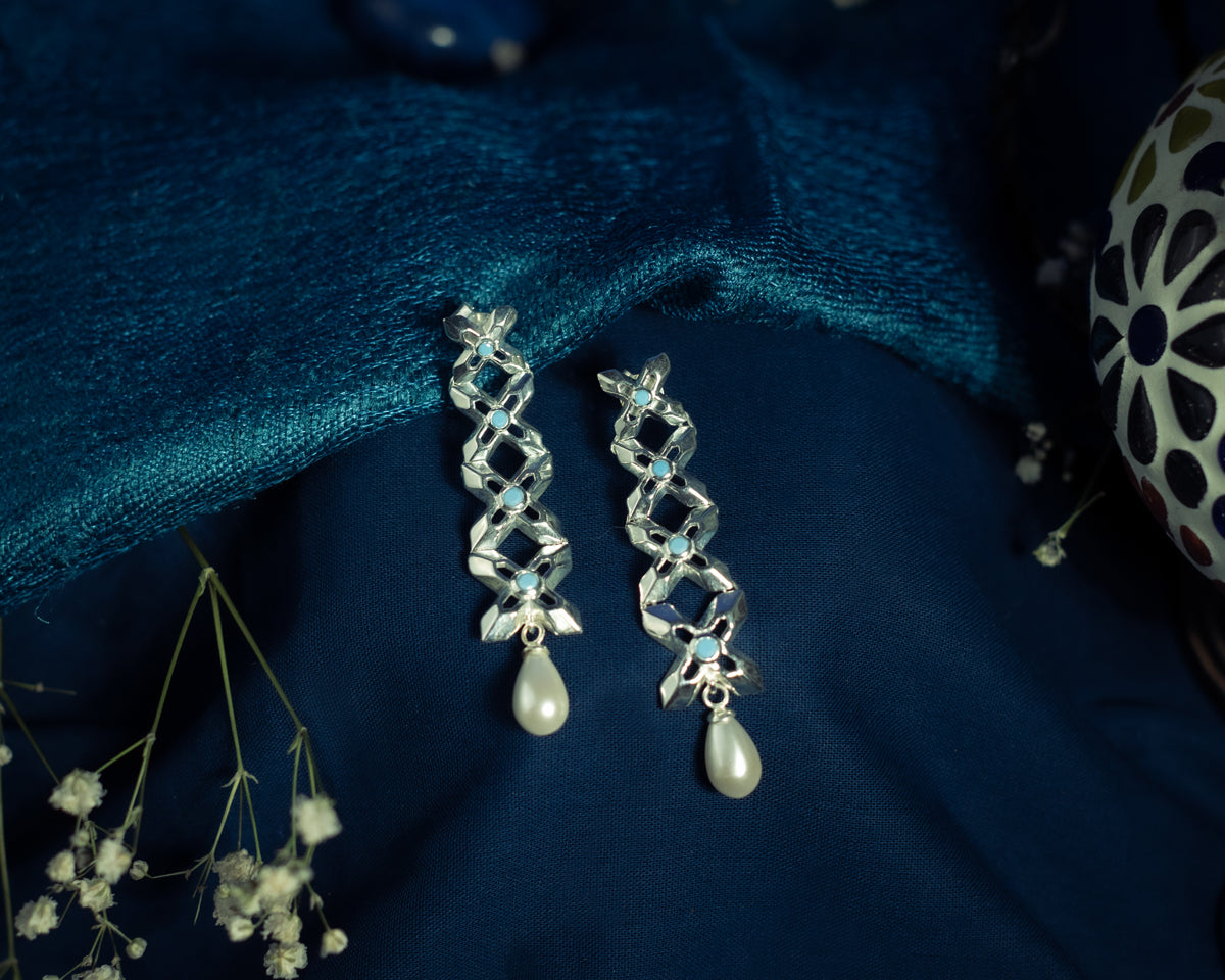 Starry Pearl Dangler Earrings - EVM_E0003