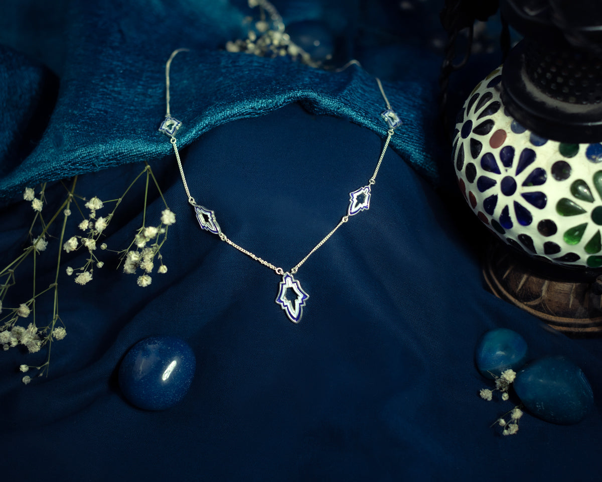 Sleek Necklace with Enamel Detailing - EVM_N0006