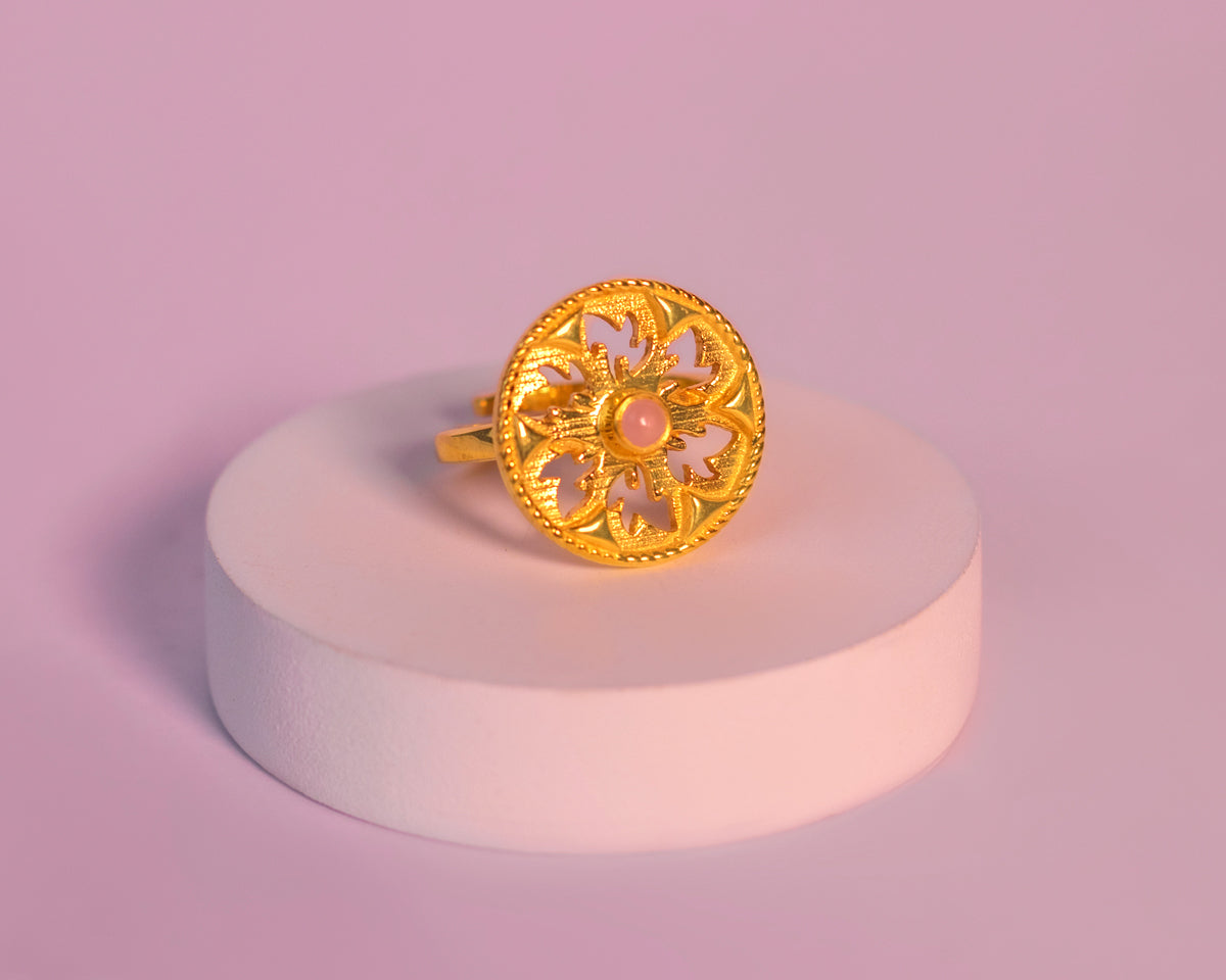 Luxury Gold Embossed Circular Ring - EVM_R0017