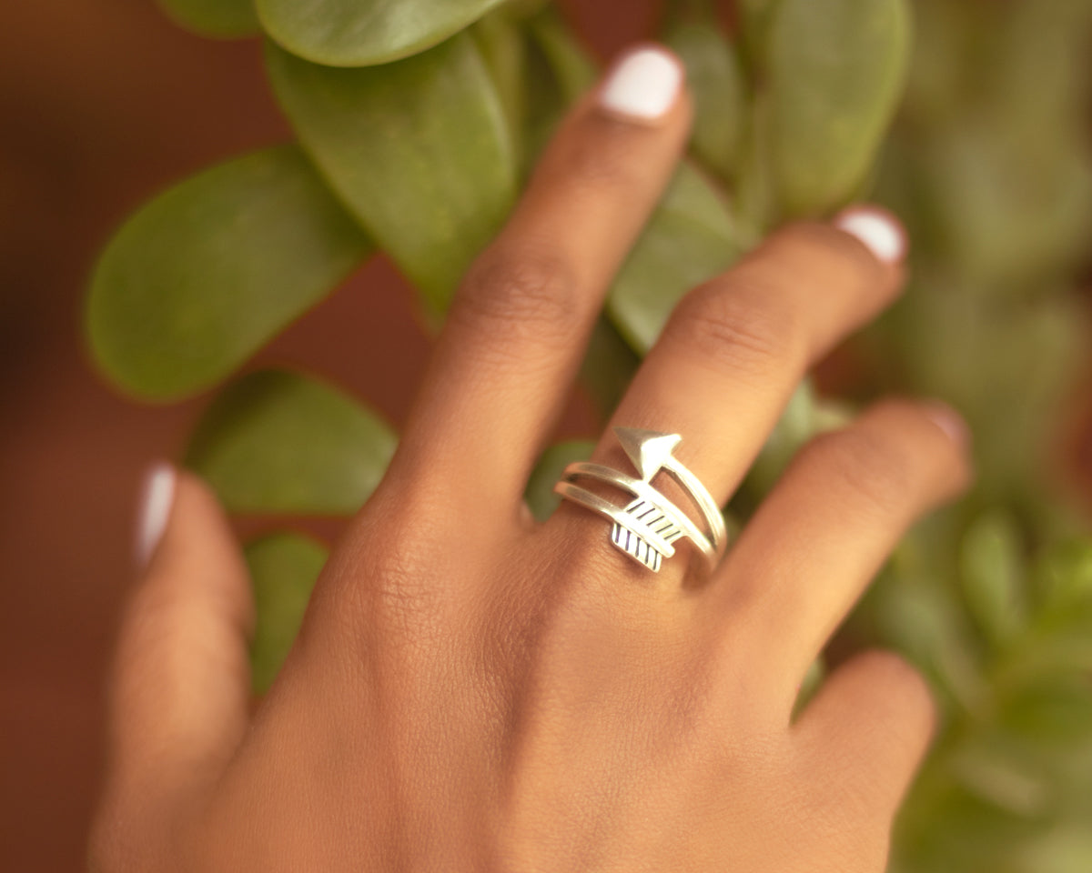 Sleek Arrowhead Ring - EVM_R0027